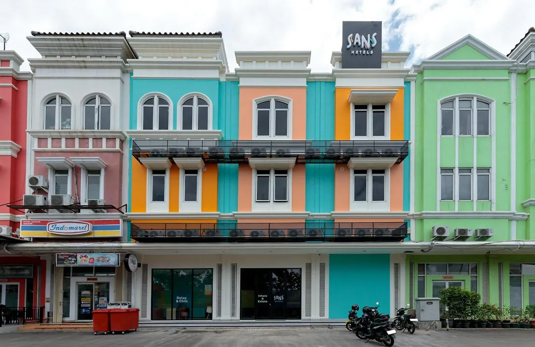 Sans Hotel Kelapa Gading Jakarta-1
